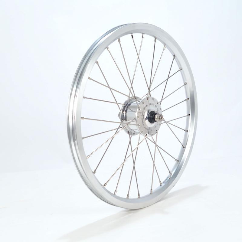 SON_XS_Classic_Dynamo_wheel_fo