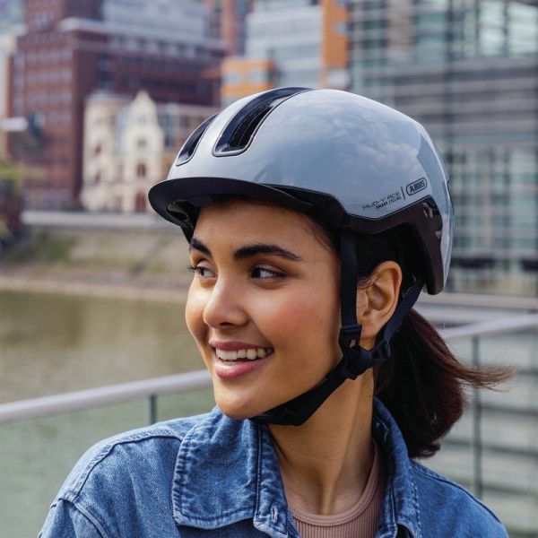 Abus Bicycle Helmet With Retractable Visor Abus Introduce In-Vizz Helmet  With Integrated Visor